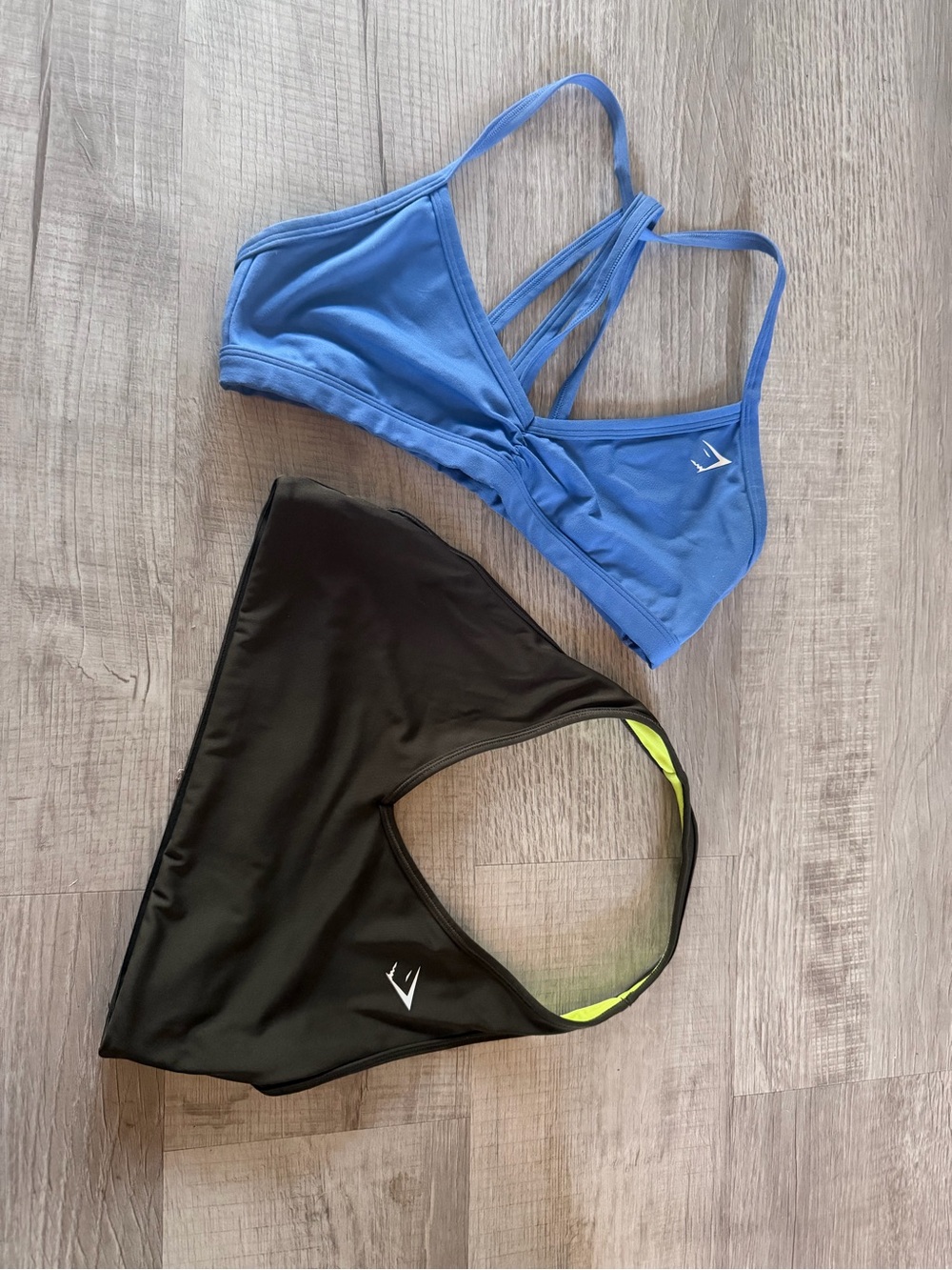 Small gym shark bras